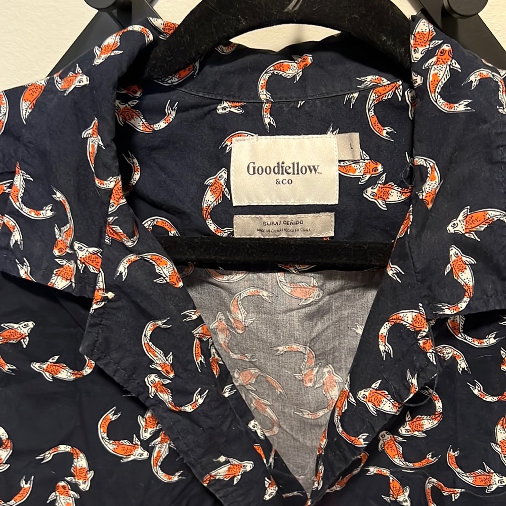 Slim Fit Graphic navy blue button up short sleeve shirt